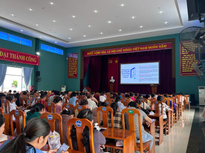 Trực tiếp kết hợp trực tuyến: Nâng cao kỹ năng số và năng lực tiếp cận thông tin cho người dân nông thôn Bình Thuận